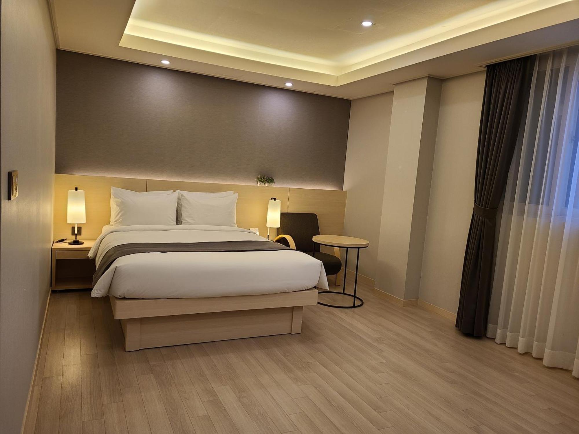 New Donghae Tourist Hotel Extérieur photo