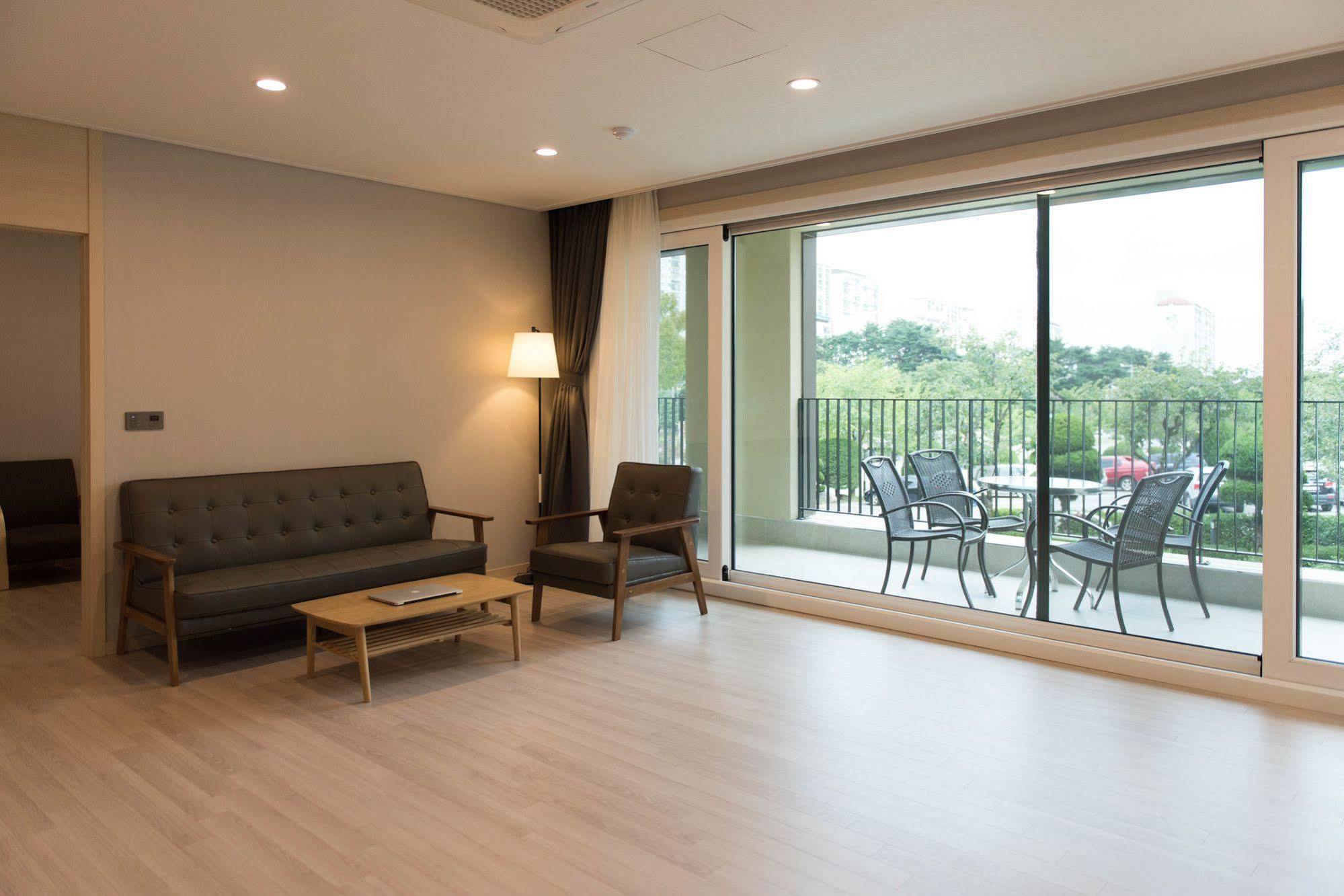 New Donghae Tourist Hotel Extérieur photo