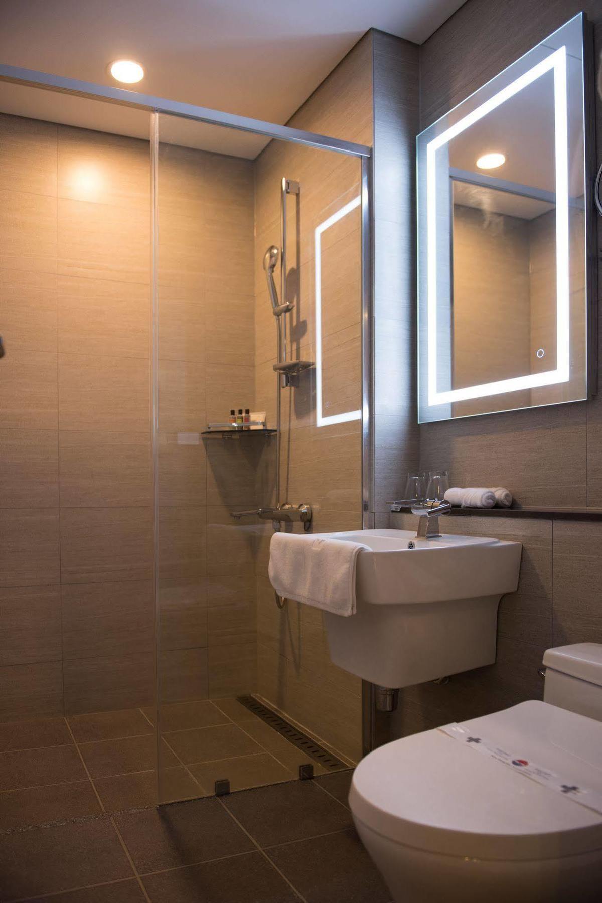 New Donghae Tourist Hotel Extérieur photo