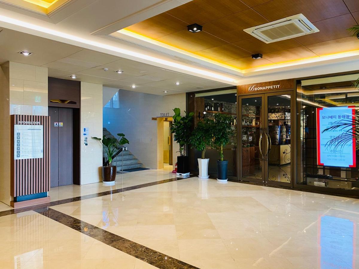 New Donghae Tourist Hotel Extérieur photo